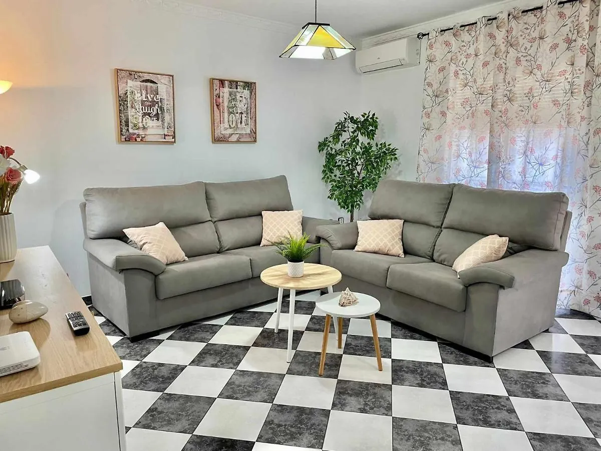 Apartamento De 3 Dorm En Pleno Centro De Nerja