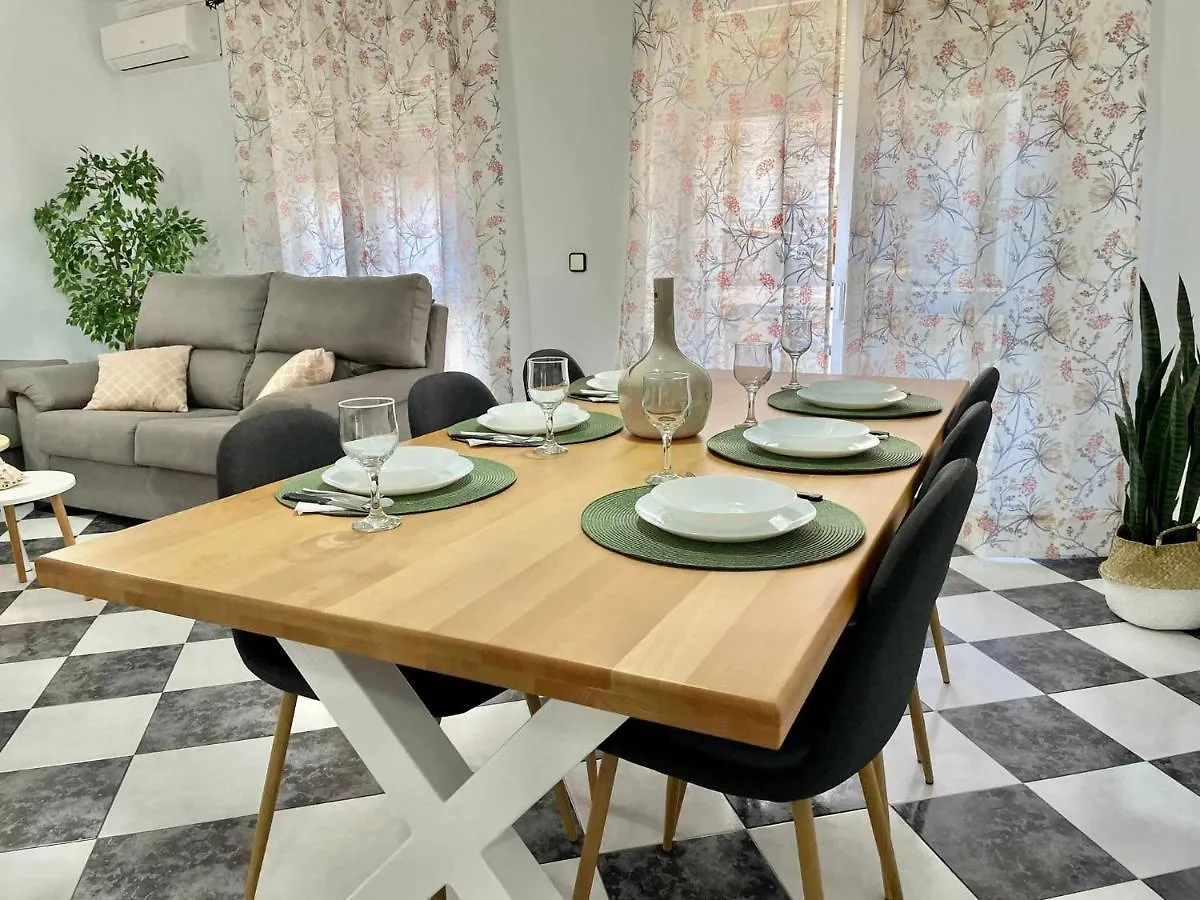 Apartamento De 3 Dorm En Pleno Centro De Nerja 0*,