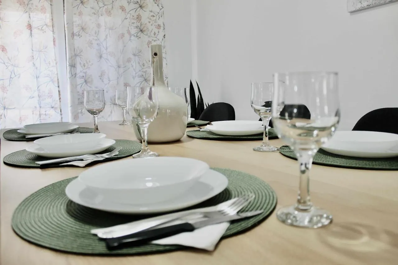 Apartamento De 3 Dorm En Pleno Centro De Nerja Spain