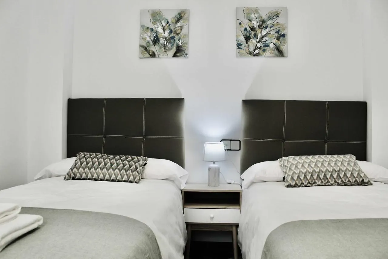 Apartamento De 3 Dorm En Pleno Centro De Nerja Apartment