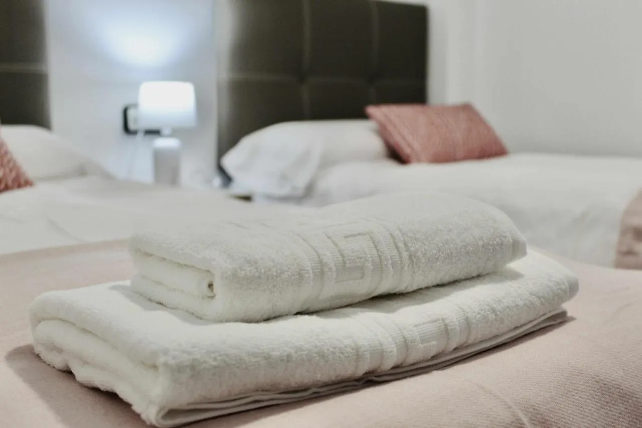 Apartamento De 3 Dorm En Pleno Centro De Nerja Apartment