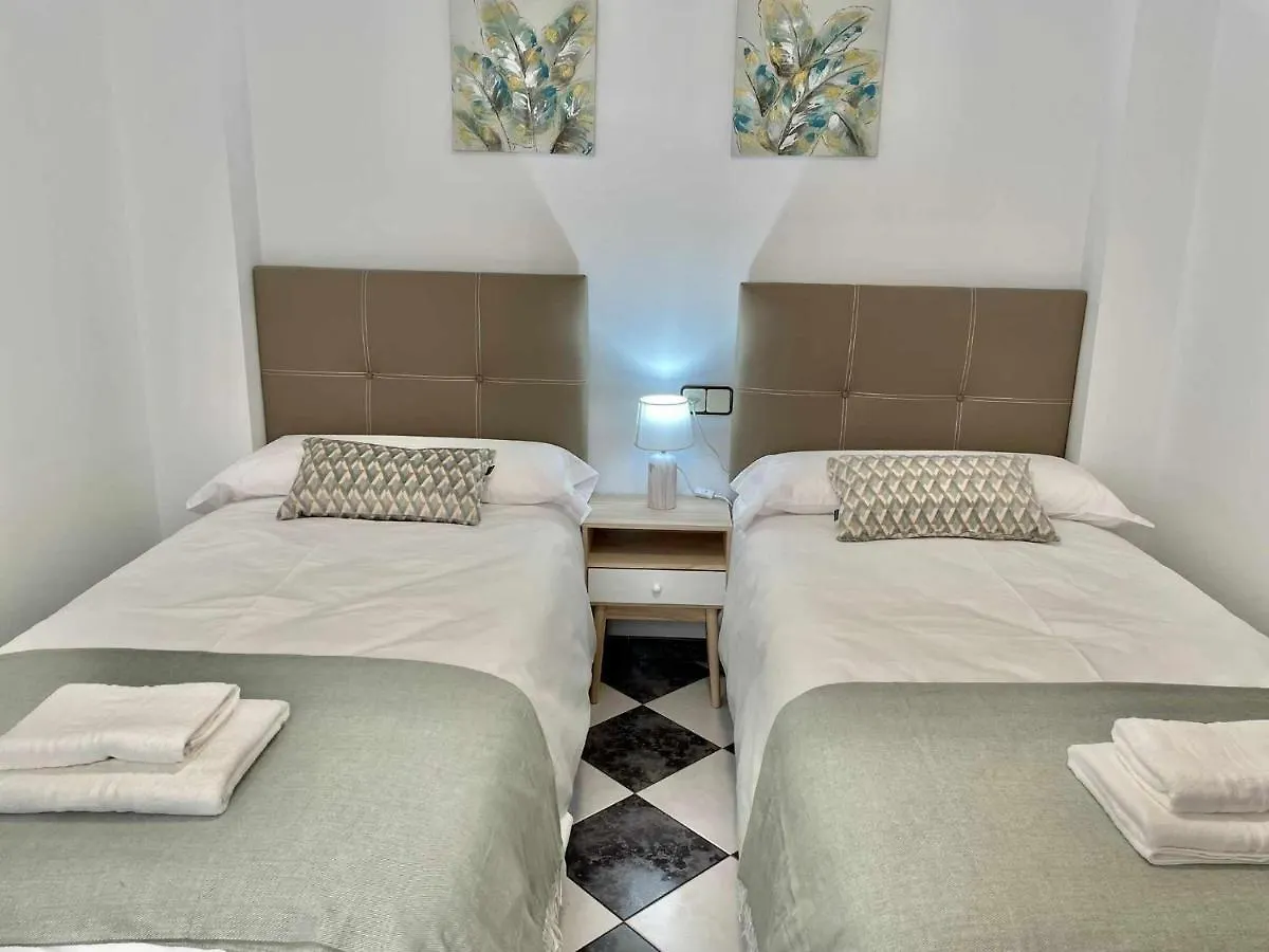 Apartamento De 3 Dorm En Pleno Centro De Nerja Appartamento